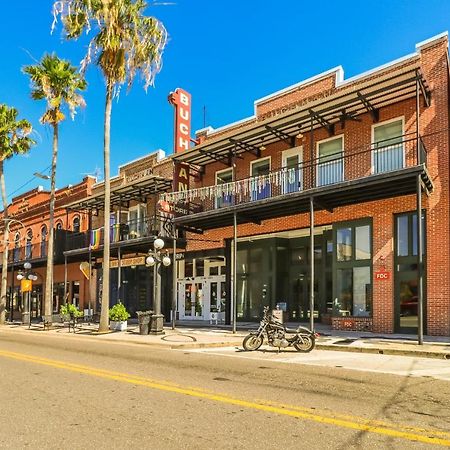 Frontdesk 1910 E 7Th Ave Apts Historic Ybor Tampa Apartment Luaran gambar