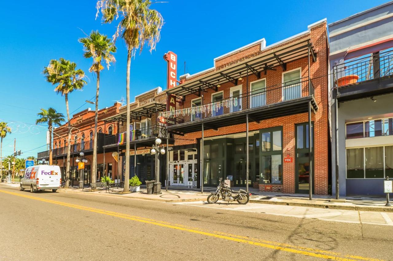 Frontdesk 1910 E 7Th Ave Apts Historic Ybor Tampa Apartment Luaran gambar